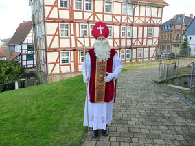 Der Heilige Nikolaus besuchte St. Crescentius (© Karl-Franz Thiede)